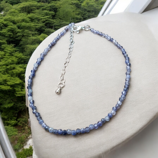 Natural Iolite Anklets: Harnessing Healing Energy