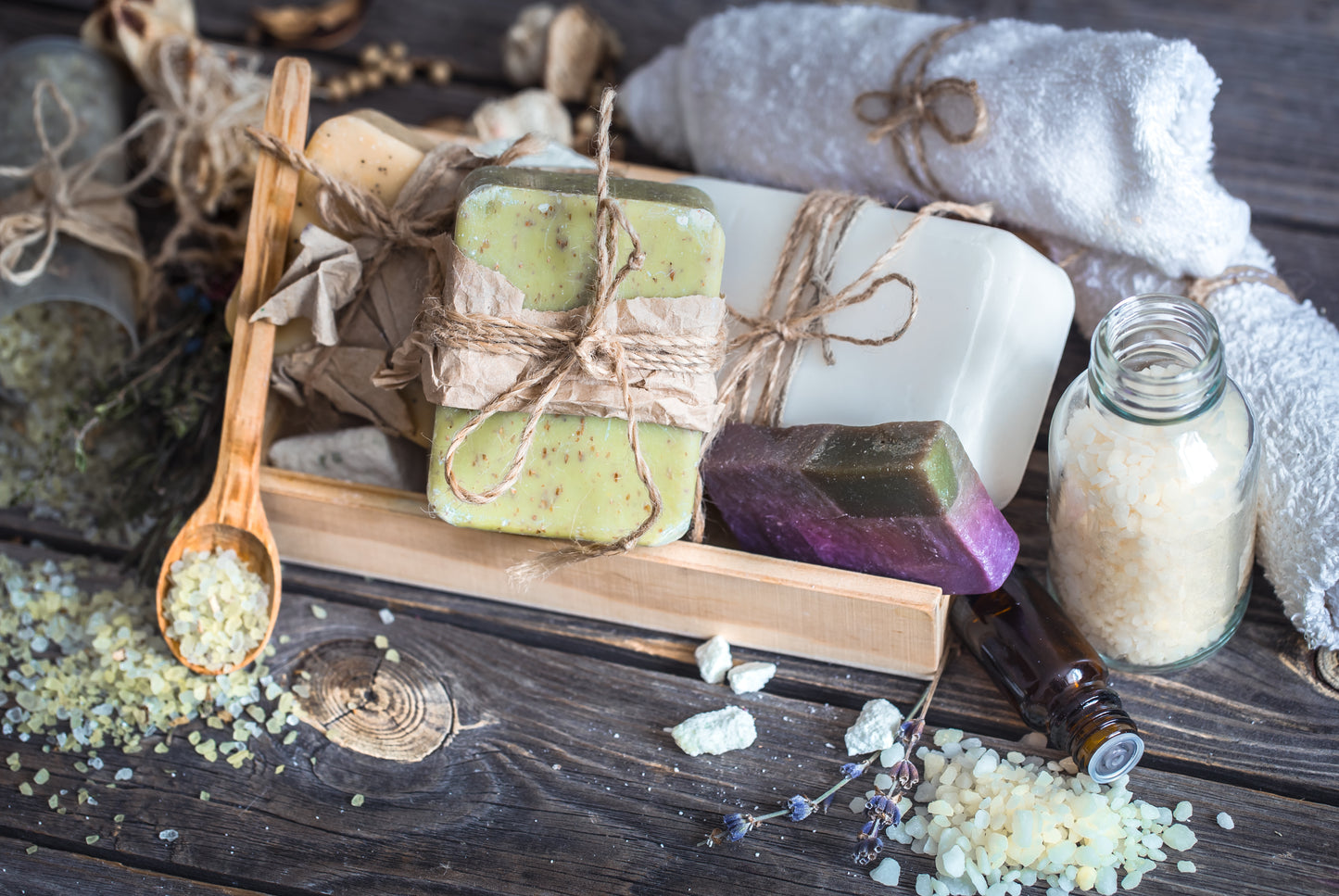 Enchanting Elegance: Mystery Spa & Beauty Gift Box for Women - Unveil the Magic!